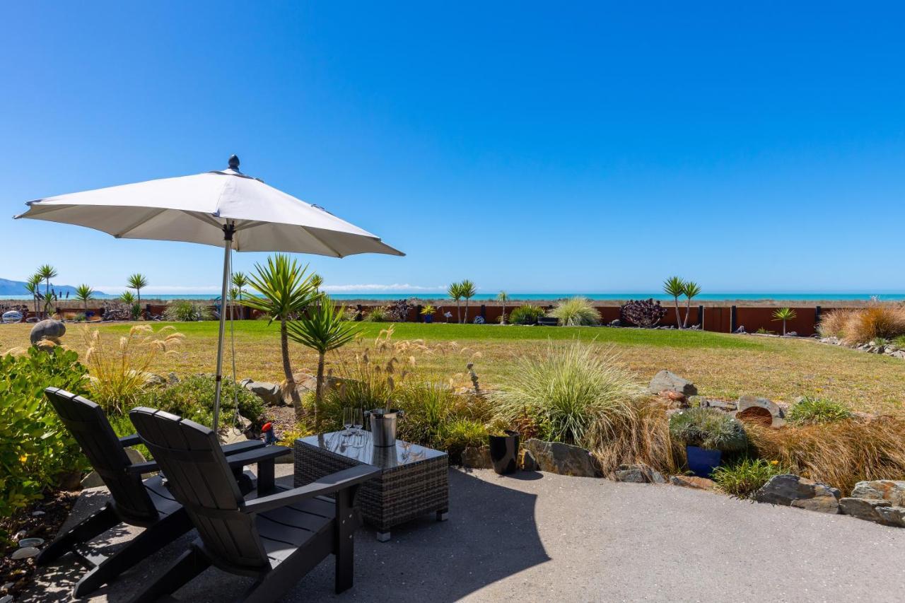 Ocean View Beachfront Apartment Бленем Экстерьер фото